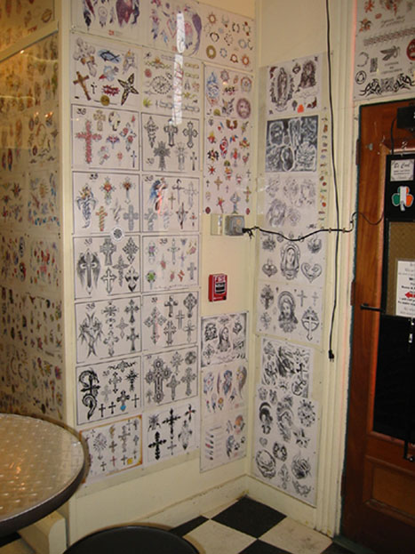 WALL10.jpg (86326 bytes)