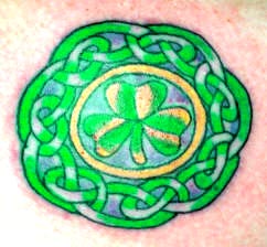 circular shamrock weave.jpg (23925 bytes)