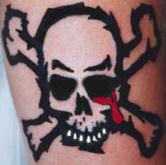 tribalpirateskull.jpg (24721 bytes)