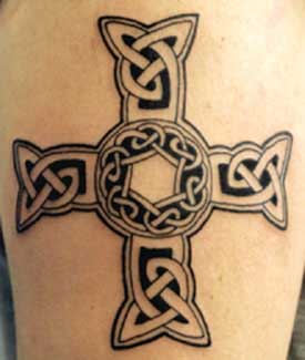 a new celt cross aa.jpg (17514 bytes)