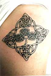 a new celt shamrock & knot.jpg (10671 bytes)