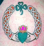 claddagh shamrock.jpg (15310 bytes)